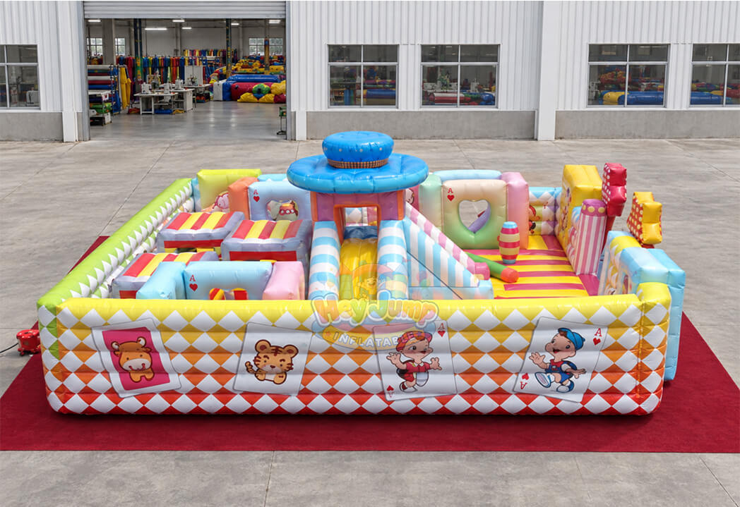 HJBC023 Inflatable Hat Bouncer